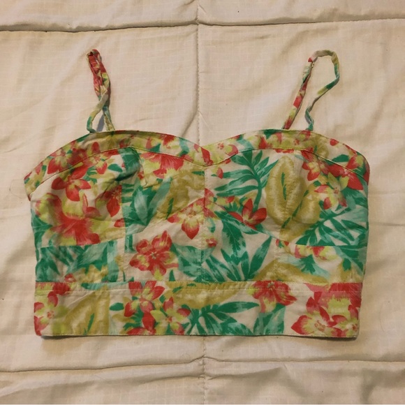 3/20$ American Eagle Outfitters - Floral Crop Top - Picture 1 of 8